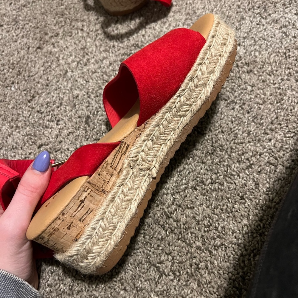 Red Wedges - Picture 3 of 3